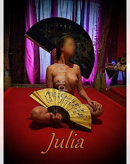 Julia Tantra-NURU