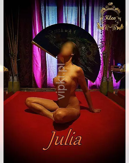 Julia Tantra-NURU