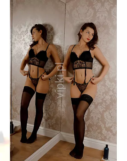 Amina-Blissful massage 