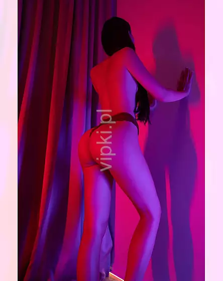 Mila -Cosmos Massage